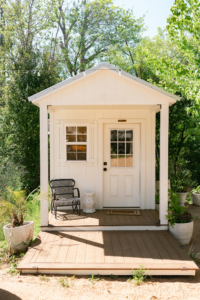 Eros Weddings Co The Juliana Houston Venue Getting Ready Cottage by Eros Weddings Co